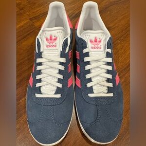 New in box. Adidas Gazelle Women's shoes. Blue/Pink color